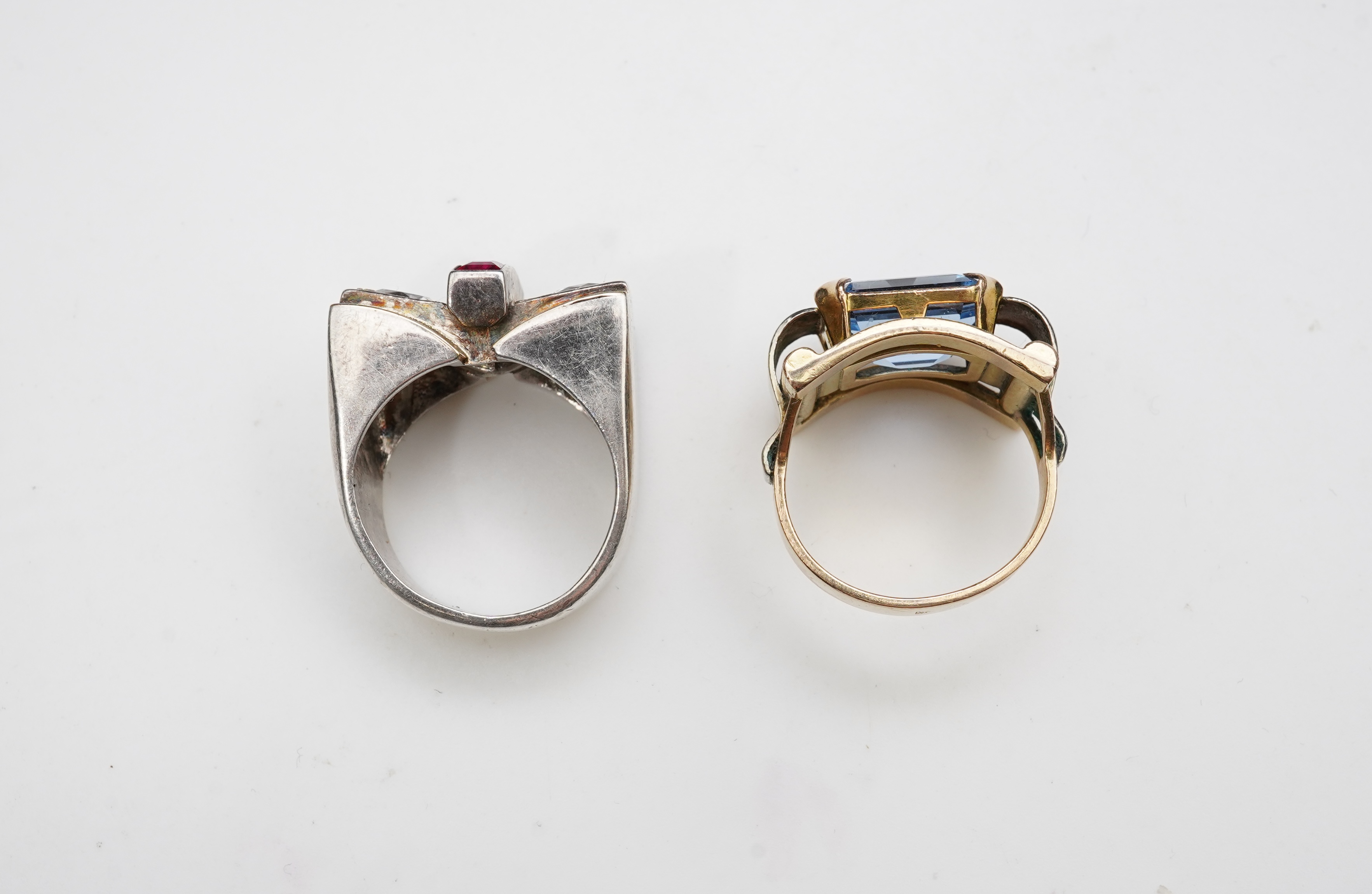 Two Retro synthetic stone and paste cocktail rings, 1940s